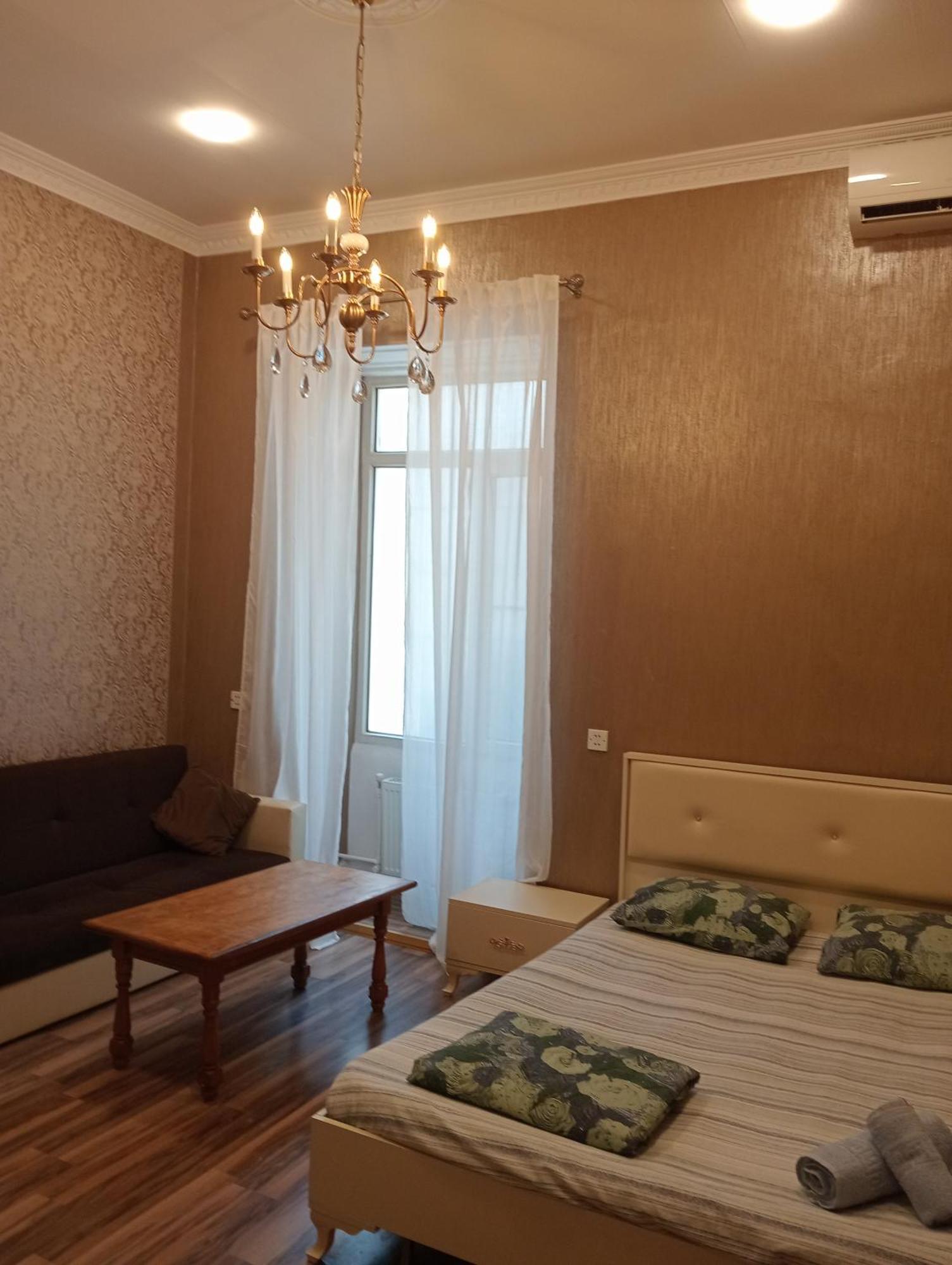 Apartment On The Delara Aliyeva Street Bakú Exterior foto